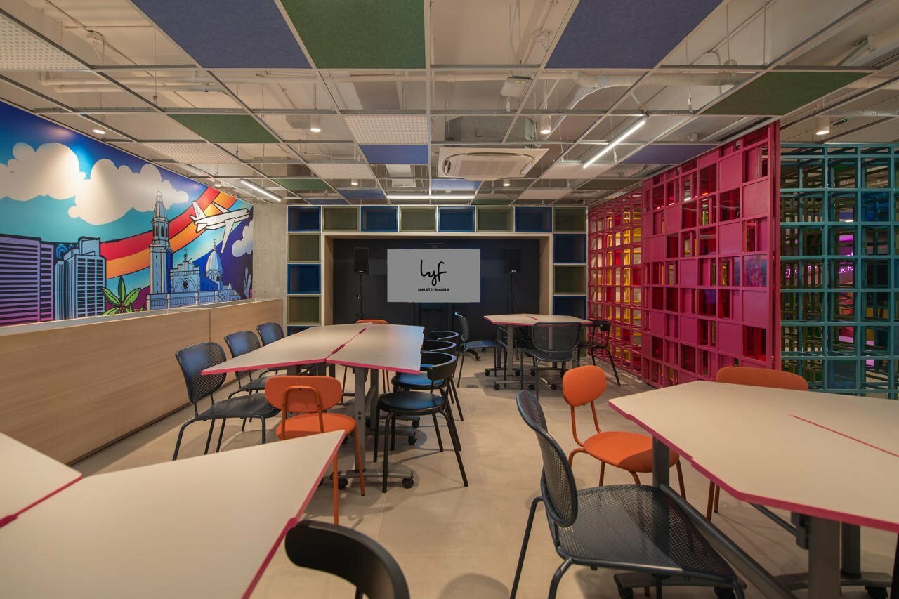 Фото lyf Malate Manila