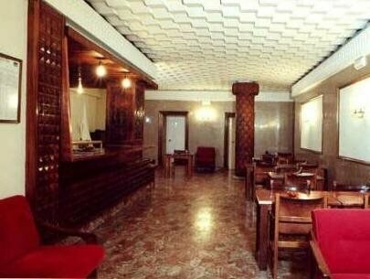 Гостиница Hostal Cortes в Куэнке