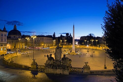 In Roma Vale & Hillary Colosseo