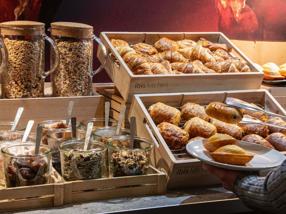 Фото ibis Paris Canal Saint-Martin Hotel