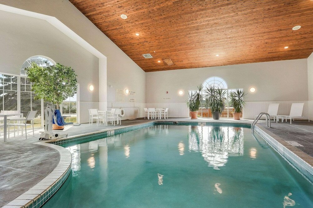 Фото Country Inn & Suites by Radisson, Green Bay, Wi