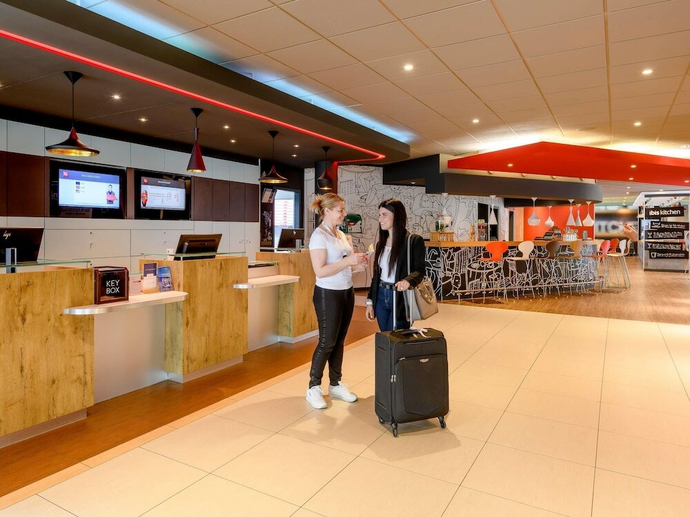 Фото Ibis Zurich City West