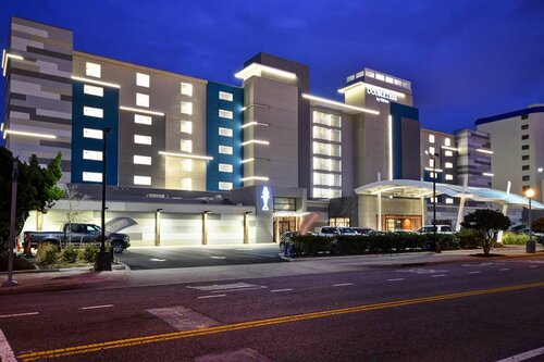 Гостиница DoubleTree by Hilton Virginia Beach Oceanfront South в Вирджиния-Бич