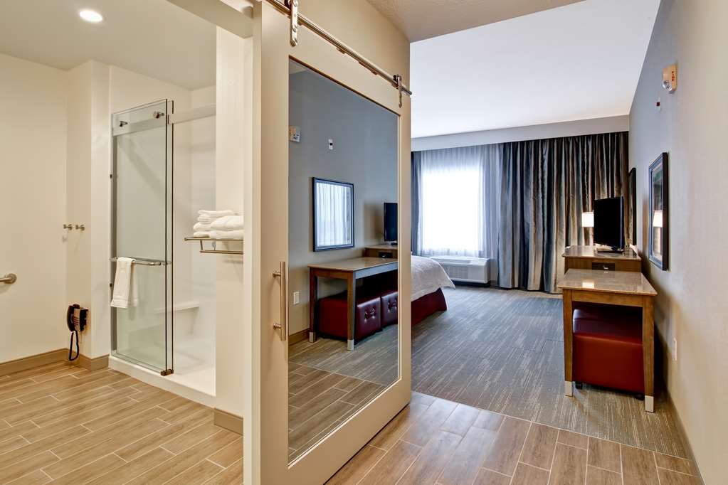 Фото Hampton Inn & Suites by Hilton Grande Prairie