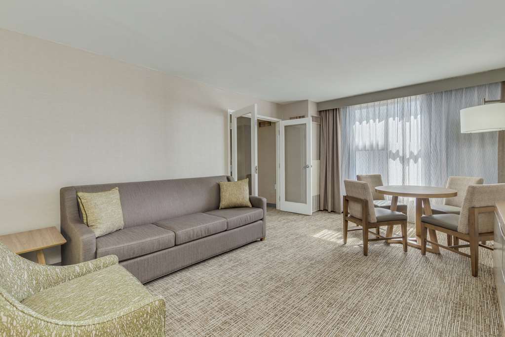 Фото DoubleTree by Hilton Phoenix Chandler