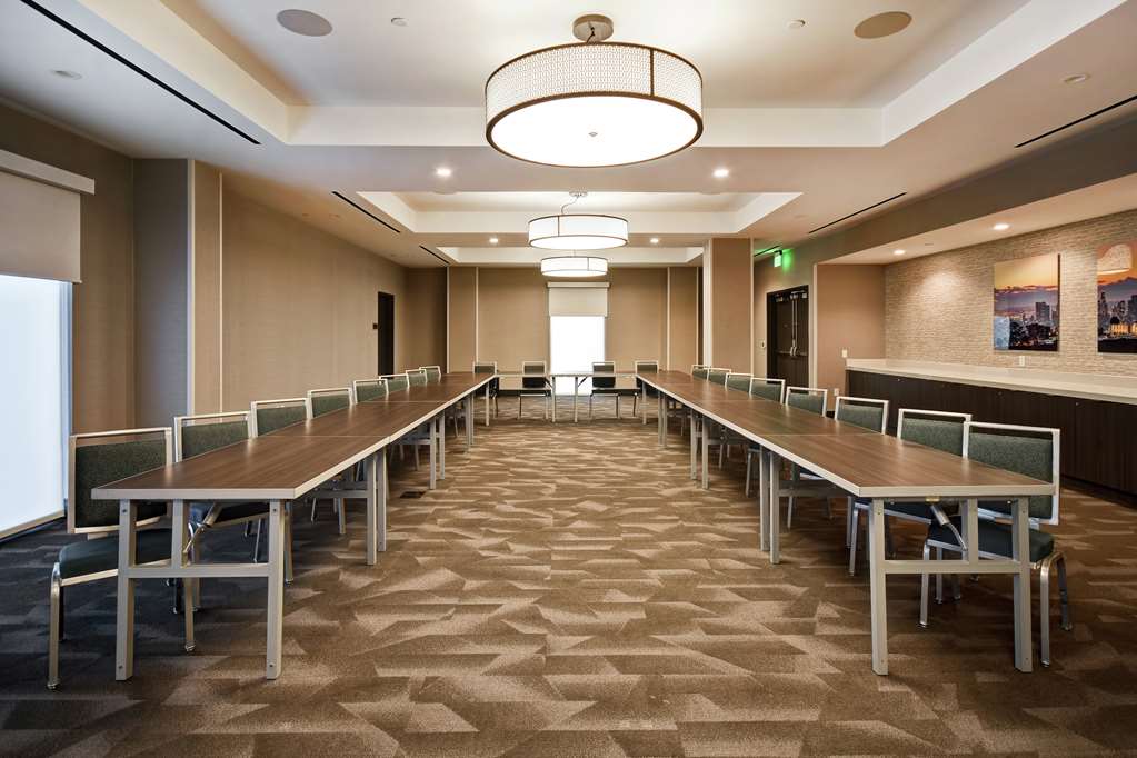 Фото Home2 Suites by Hilton Los Angeles Montebello