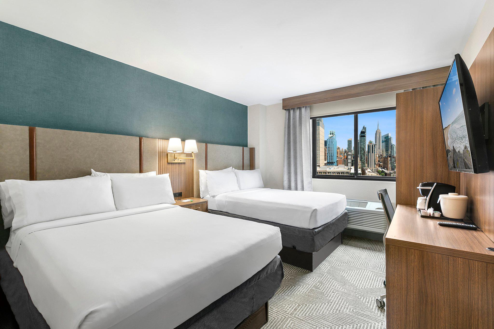 Фото Holiday Inn Manhattan 6th Ave Chelsea by IHG