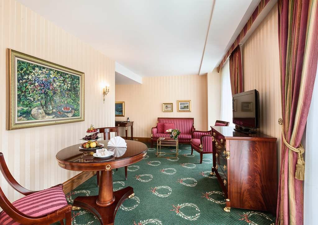 Фото Best Western Premier Grand Hotel Russischer Hof