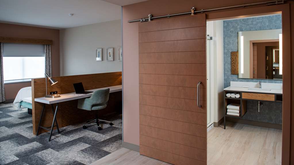 Фото Hilton Garden Inn Moncton Downtown