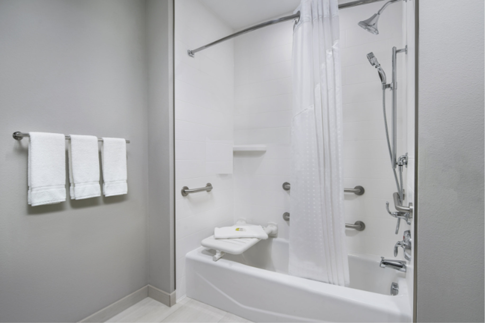 Фото Holiday Inn Express & Suites Midland Loop 250, an Ihg Hotel
