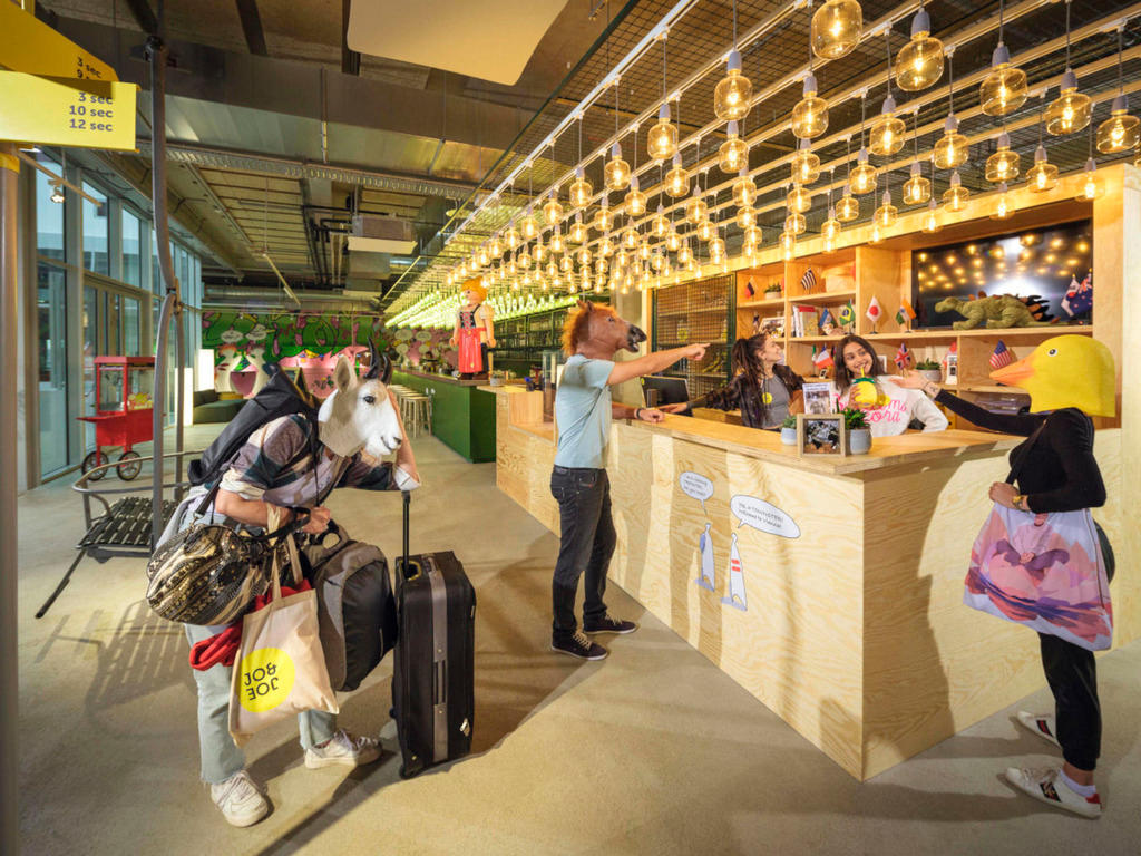 Фото отеля 2