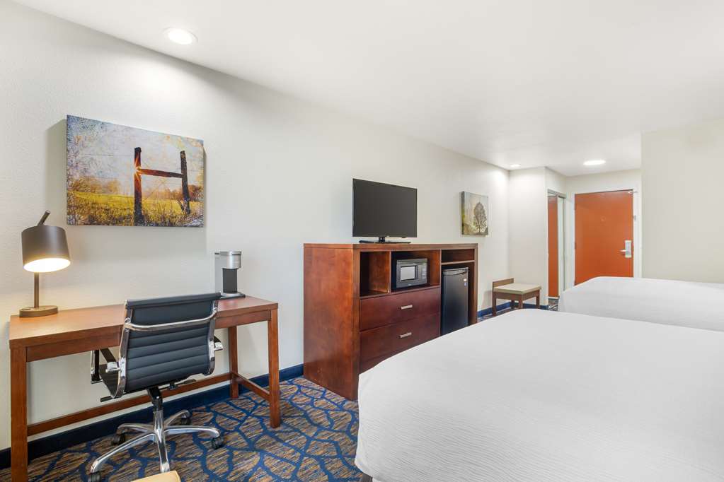 Фото Best Western Plus Villa Del Lago Inn