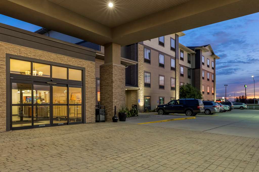 Фото Best Western Plus North Platte Inn & Suites