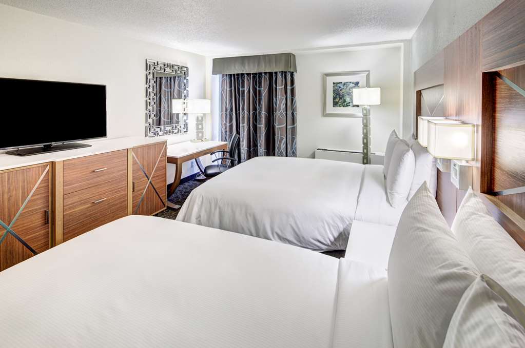 Фото DoubleTree by Hilton Milwaukee Downtown