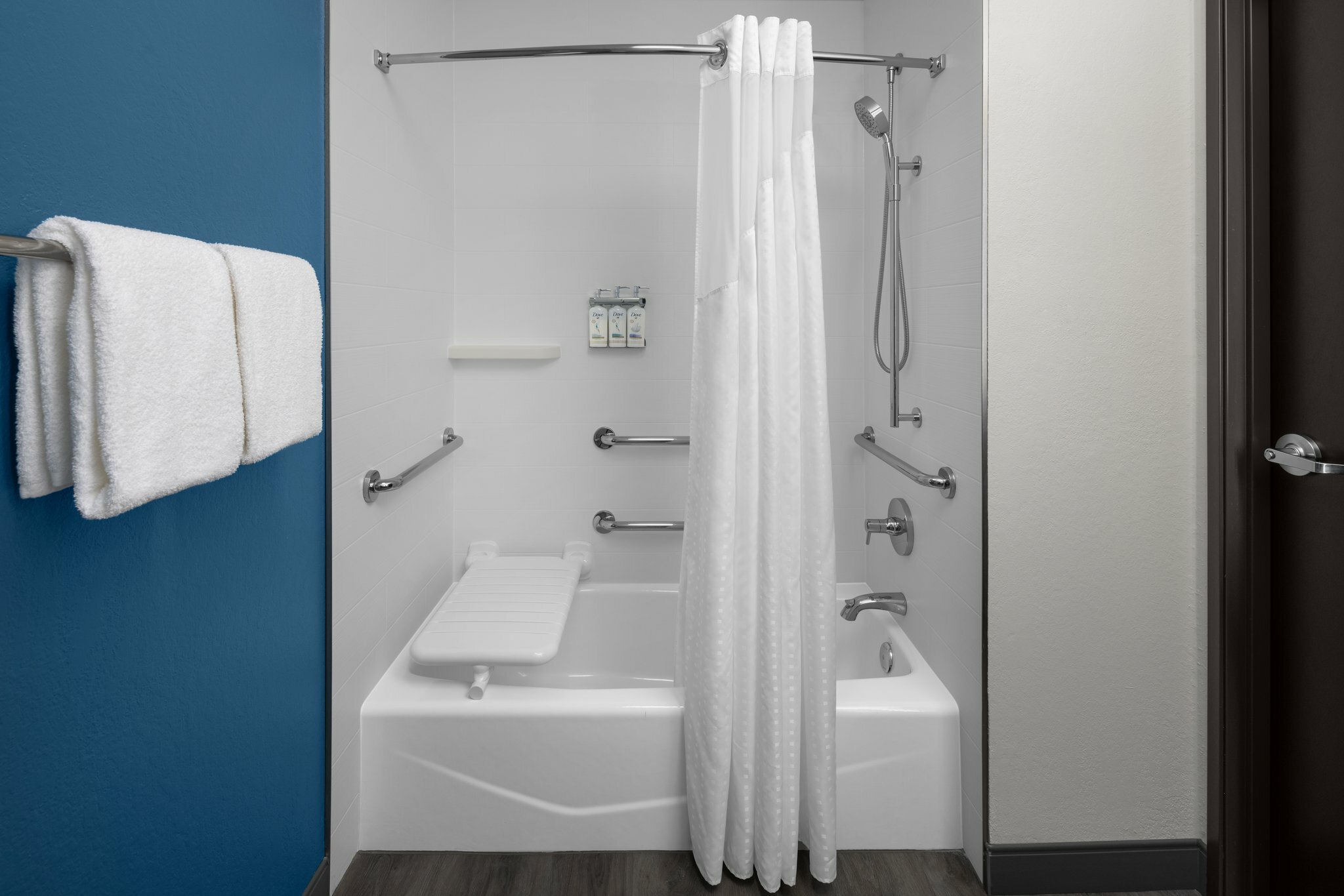 Фото Holiday Inn Express & Suites Midland Loop 250, an Ihg Hotel