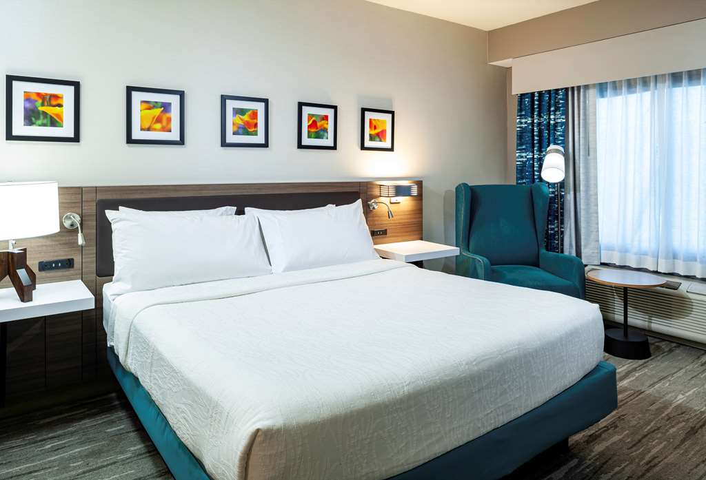 Фото Hilton Garden Inn San Diego/Rancho Bernardo