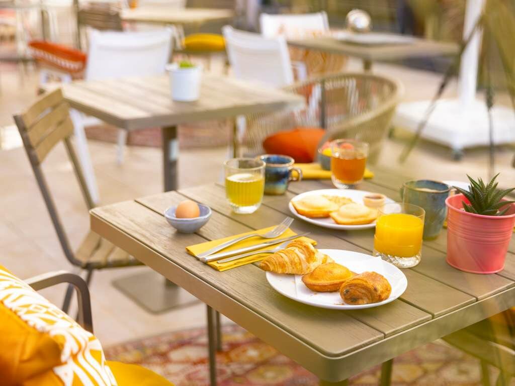 Фото Ibis Marseille Centre Euromed