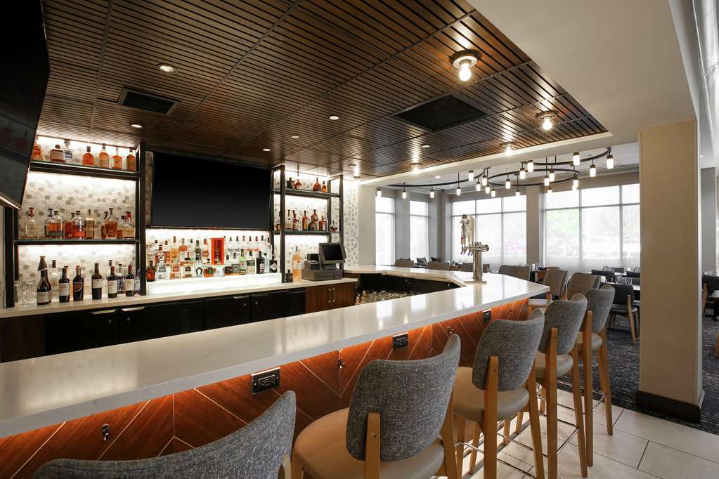 Фото Hilton Garden Inn Melville