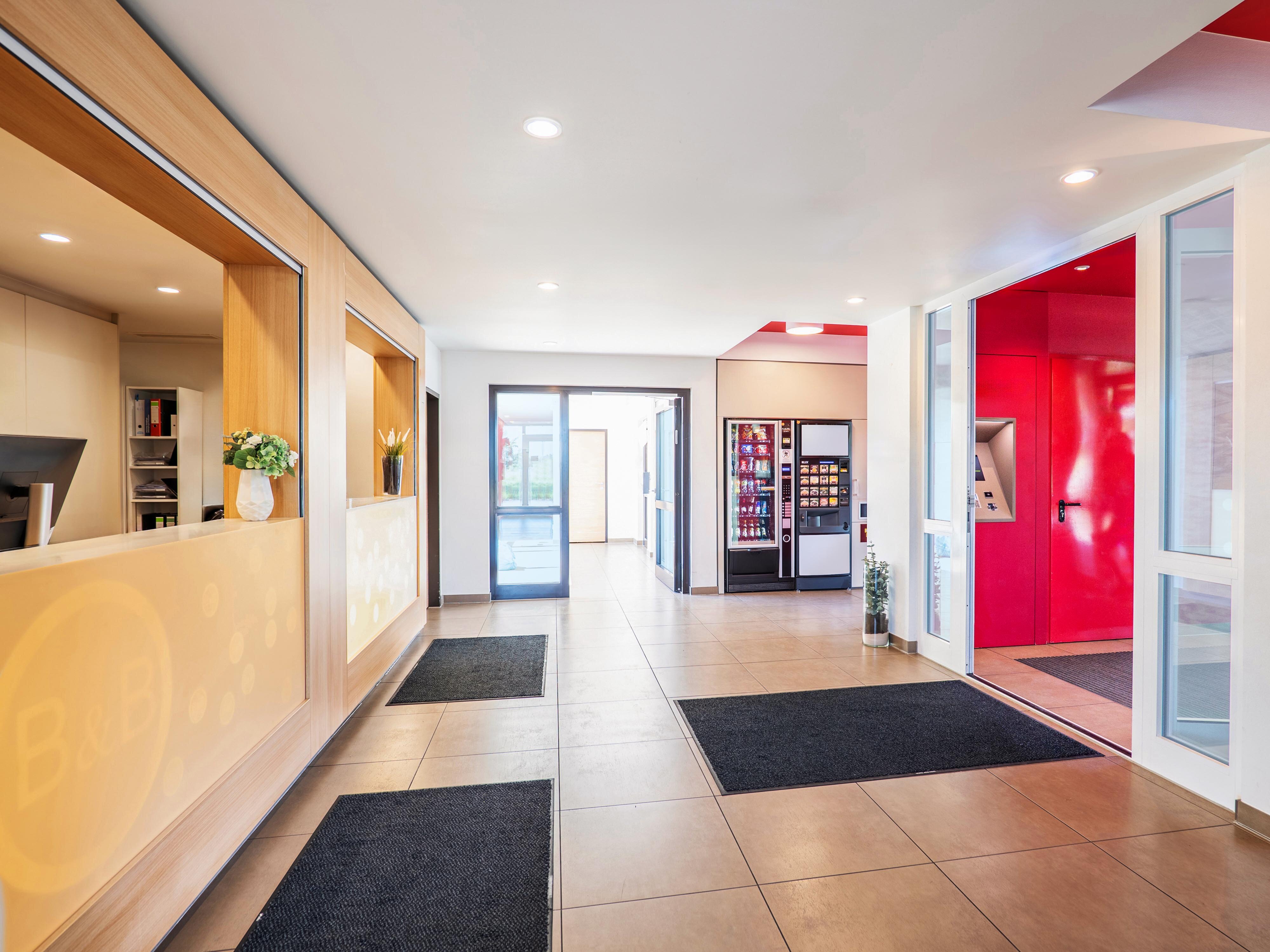 Фото B&b Hotel Karlsruhe