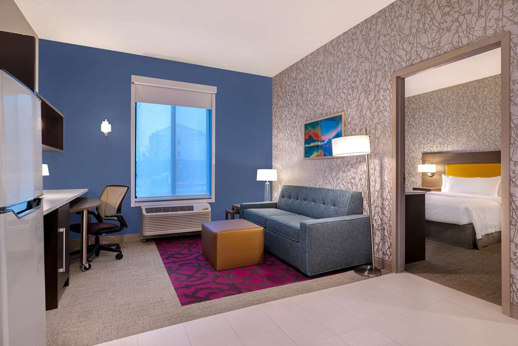 Фото Home2 Suites by Hilton Redding