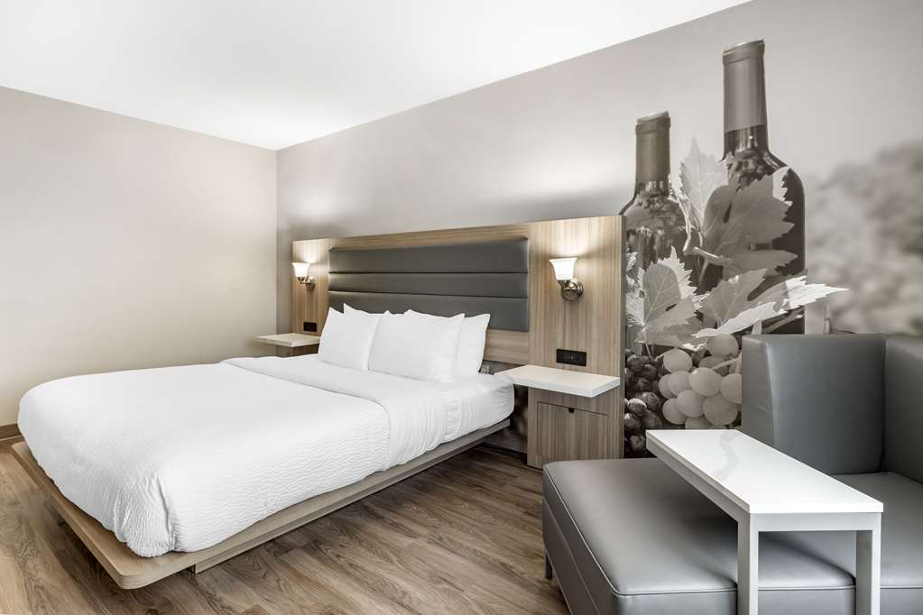 Фото Best Western Plus Vineyard Inn