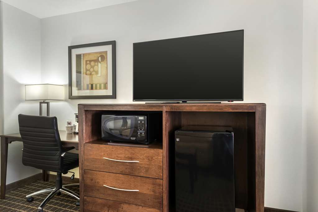 Фото Best Western Plus Eagleridge Inn & Suites