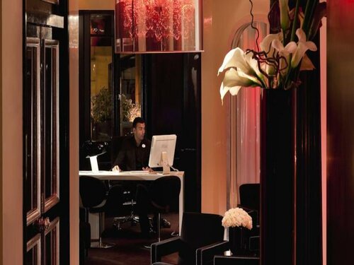 Room Mate Alain Champs Elysees