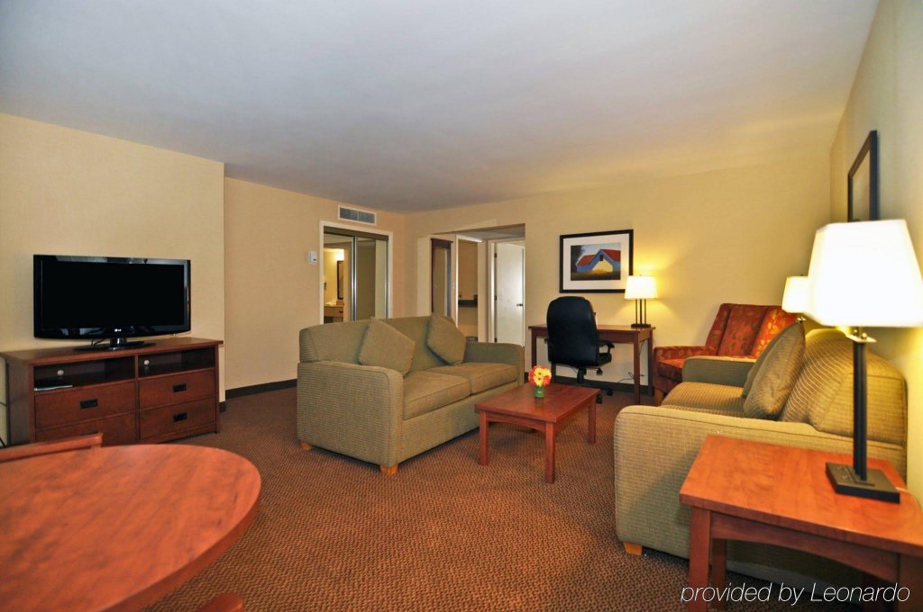 Фото Charlottetown Inn & Conference Centre