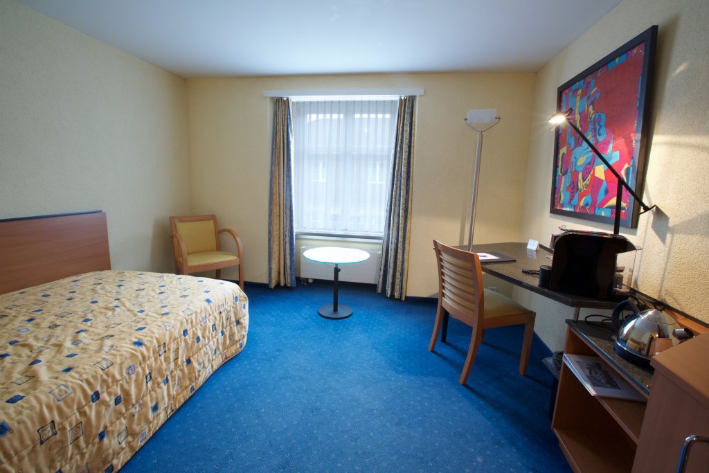 Фото Hotel Engel Business & Lifestyle