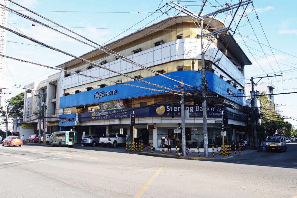 Фото Skyblue Hotel