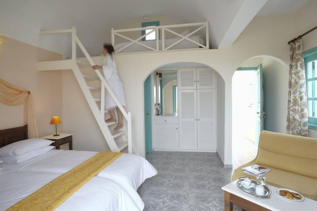 Фото Hotel Nikolas