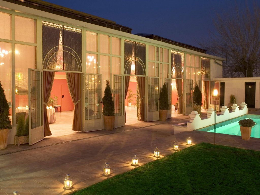 Фото Oasis Cordoba Hotel