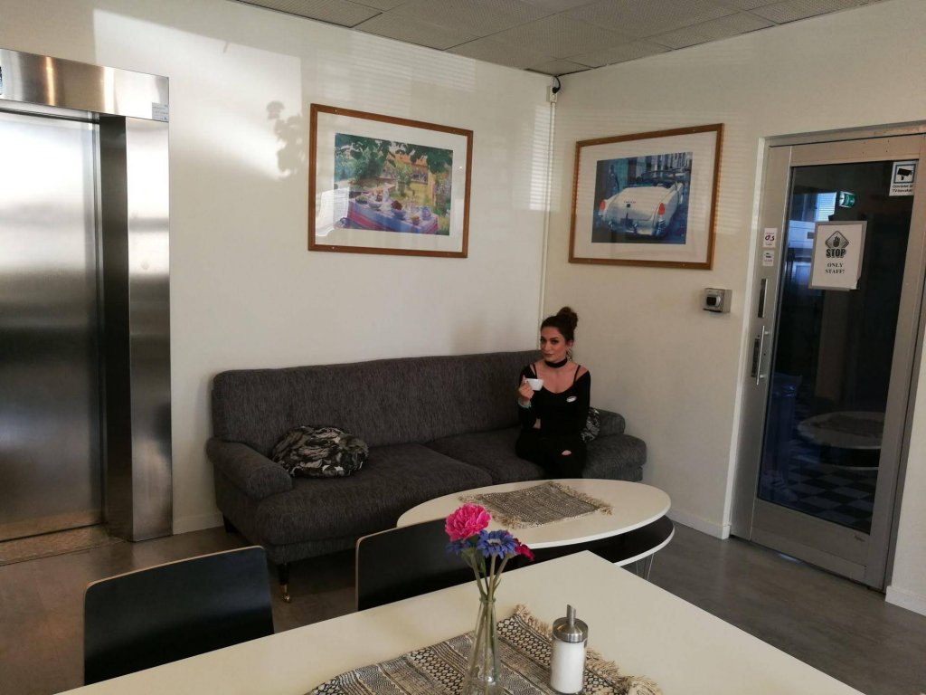 Фото Metro Hotel