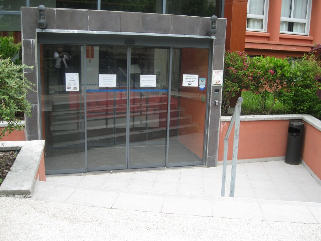 Фото Zenitude Hôtel - Résidences Les Jardins de Lourdes