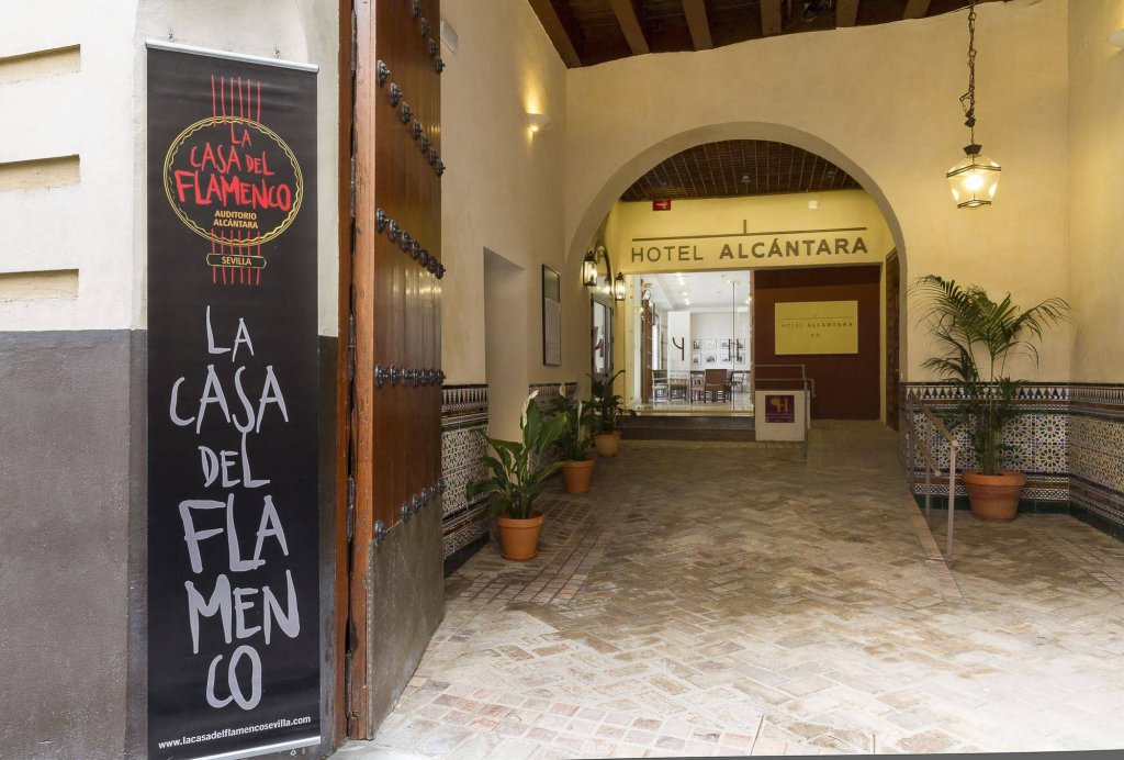 Фото Hotel Alcantara