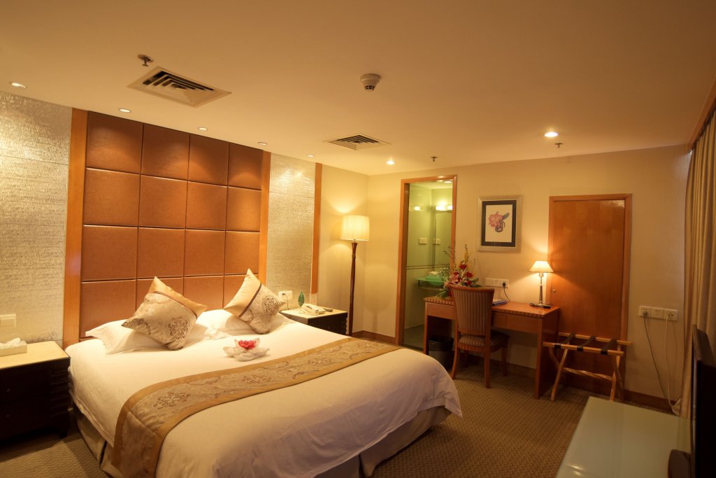 Фото Yihe Hotel Ouzhuang