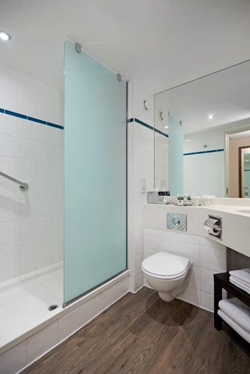 Фото DoubleTree by Hilton London ExCeL