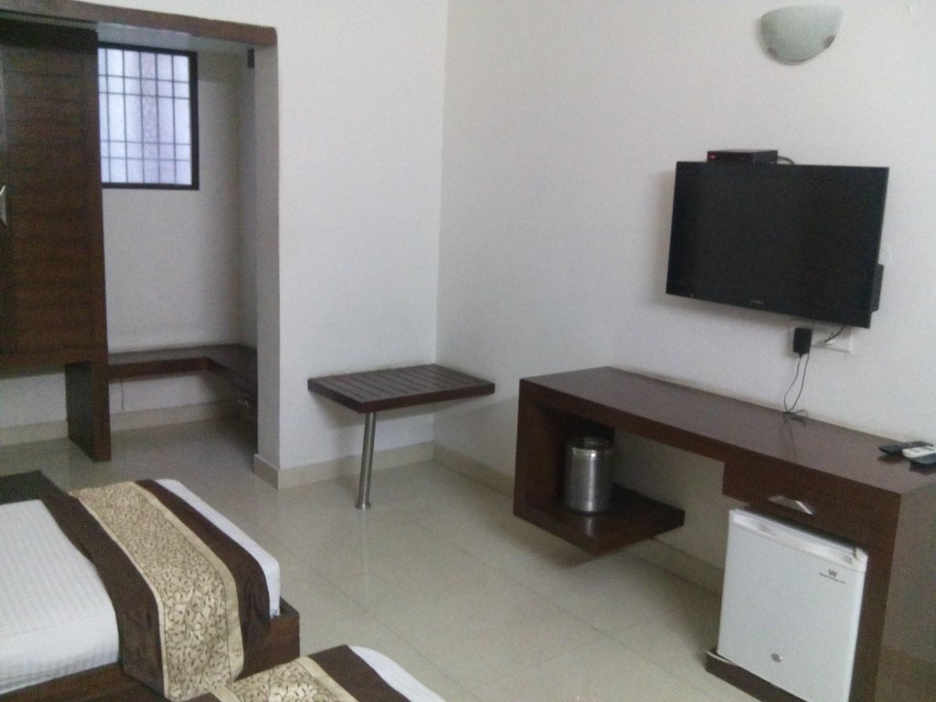 Фото Oyo 8627 Hotel Space