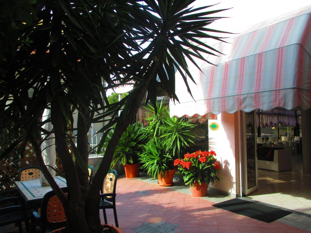 Фото отеля 5