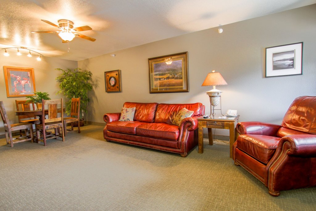 Фото Travelodge by Wyndham Gardiner Yellowstone Park North