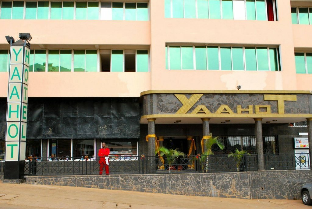 Гостиница YaahoT Hotel, Яунде, фото