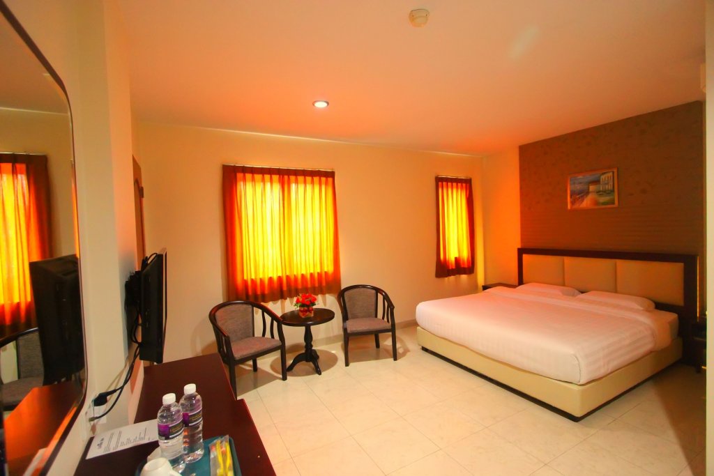 Фото Lovina Inn Nagoya Batam