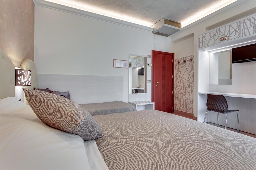 Фото Hotel Dolce Vita Cesenatico