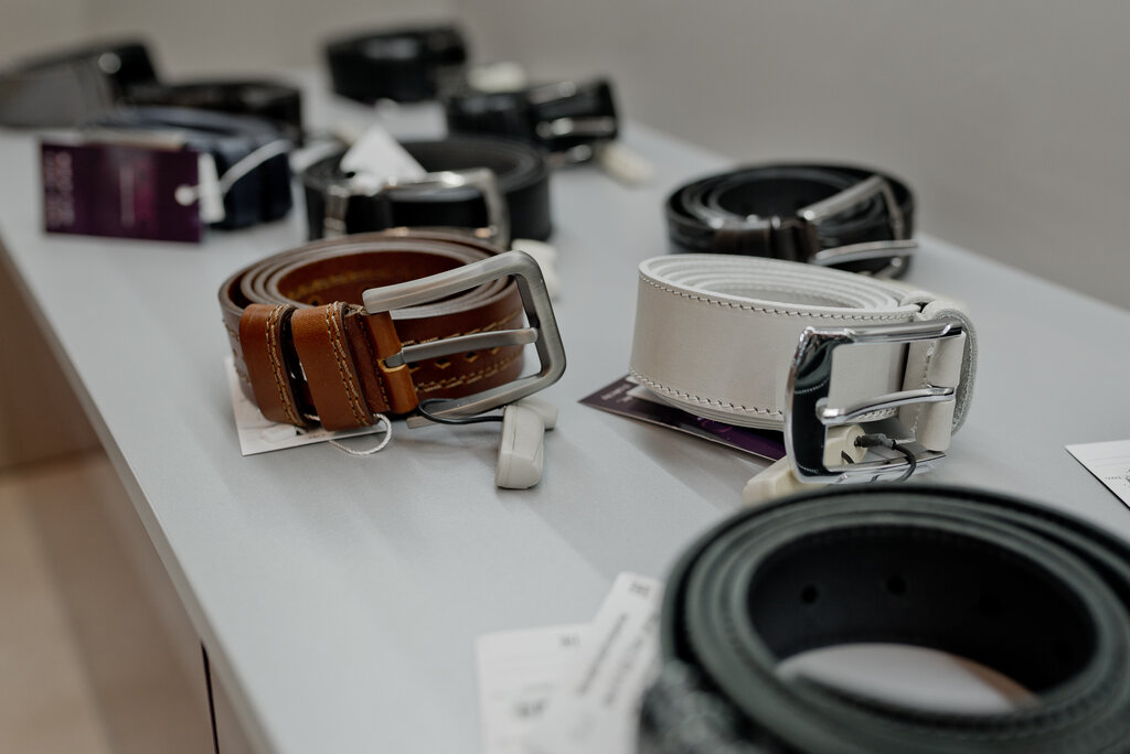 Bags and suitcases store Cakc, Molodcheno, photo