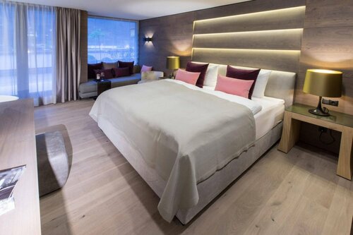 Гостиница ElisabethHotel Premium Private Retreat в Майрхофене