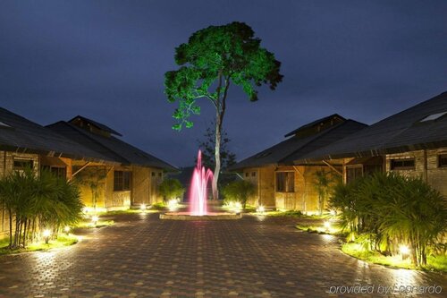Гостиница Hillary Nature Resort Spa в Лоха