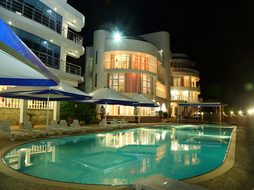 Фото отеля 3