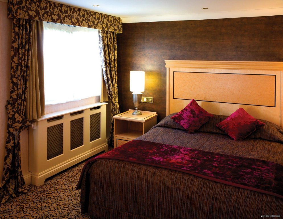 Фото Best Western Frodsham Forest Hills Hotel