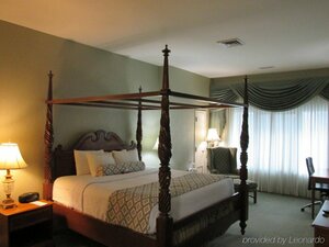 Гостиница Clayton Plaza Hotel & Extended Stay