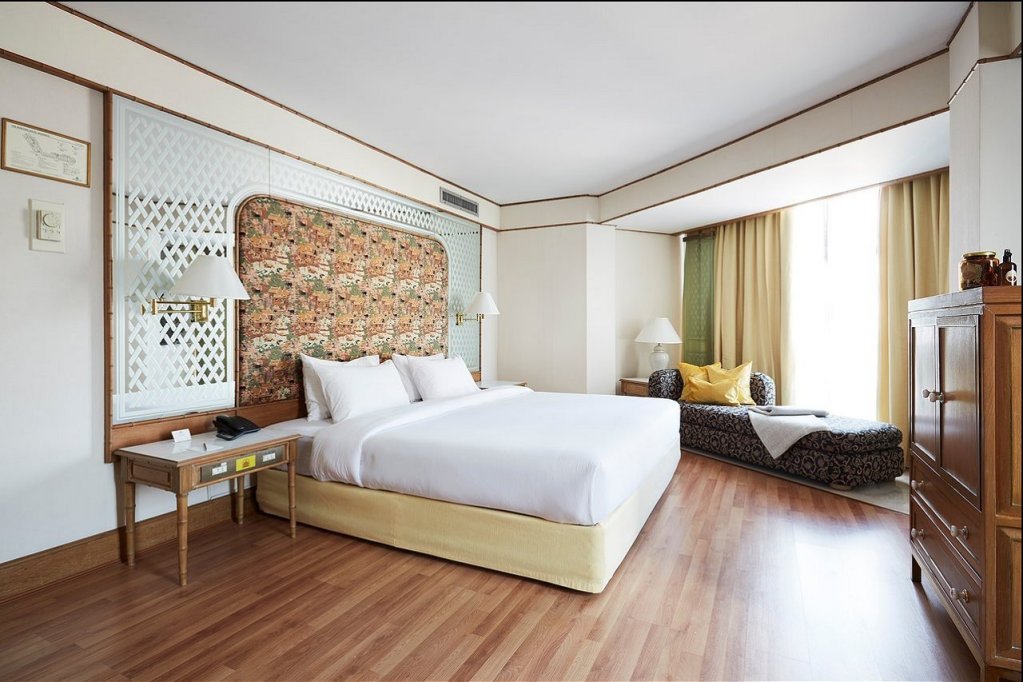 Фото Montien Hotel Surawong Bangkok